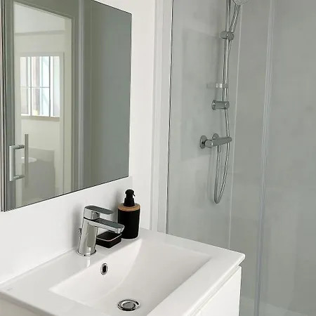 Cosy - Doutre Centre Apartment *